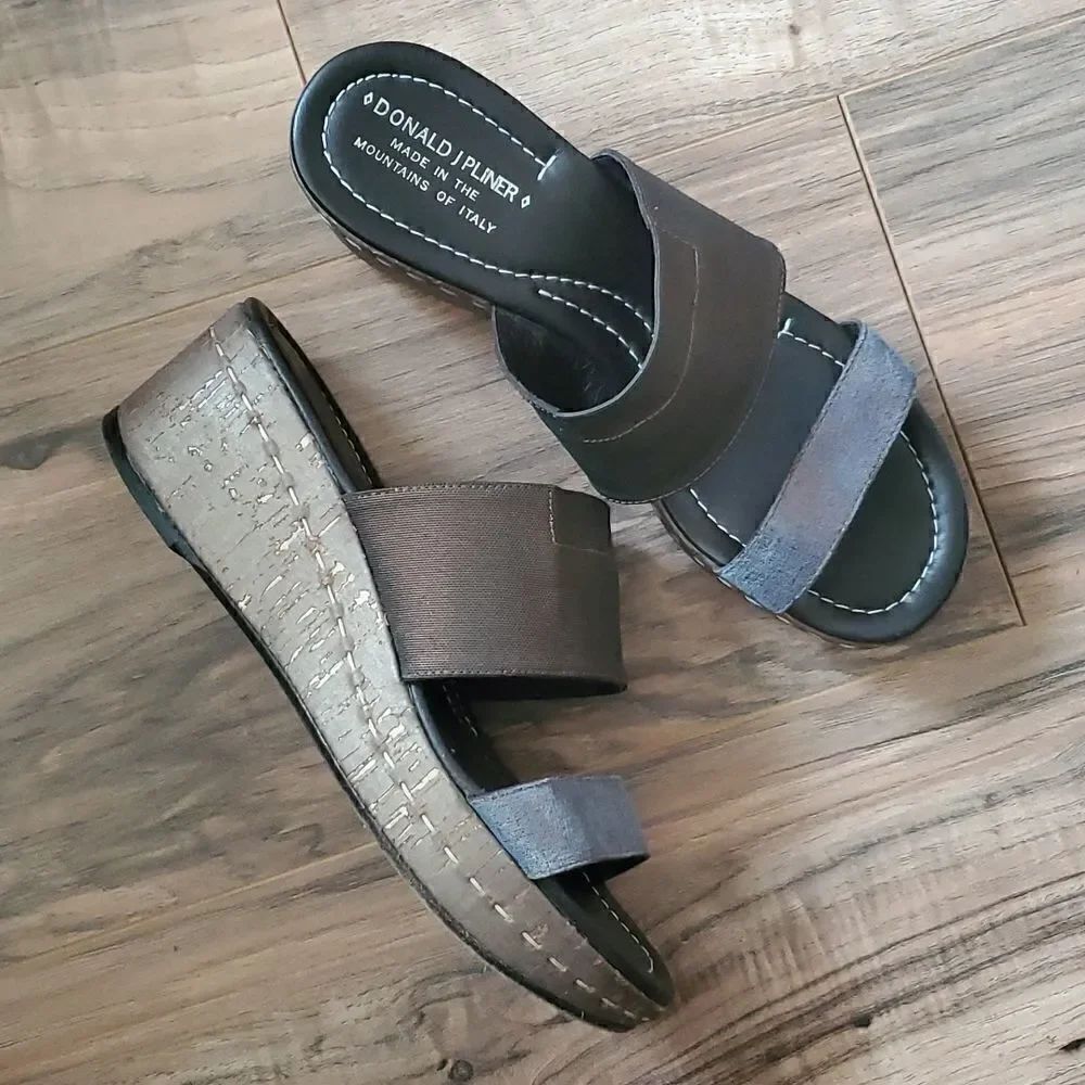 Donald J Pliner | Shera Platform Sandals